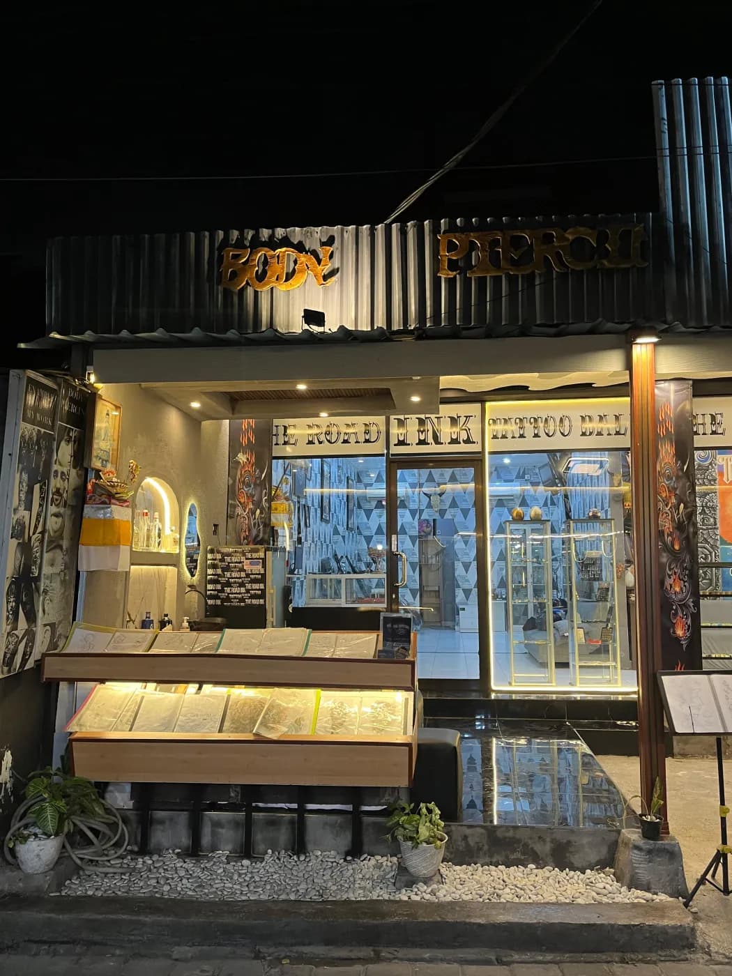 The Road Ink Tattoo Kuta Studio Atmosphere